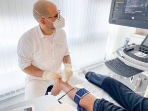 Sportarzt in Bremen Dr. Alberto Schek