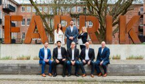 Haus kaufen Bremen: Burak Dilek und sein Team - Gruppenbild